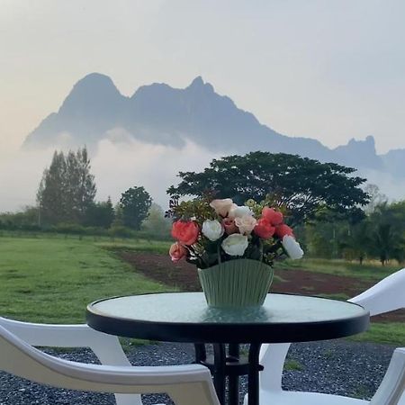 ไร่วิวทิวเขา ลานกางเต็นท์ ฟาร์มสเตย์ Ban Nong Tum Extérieur photo